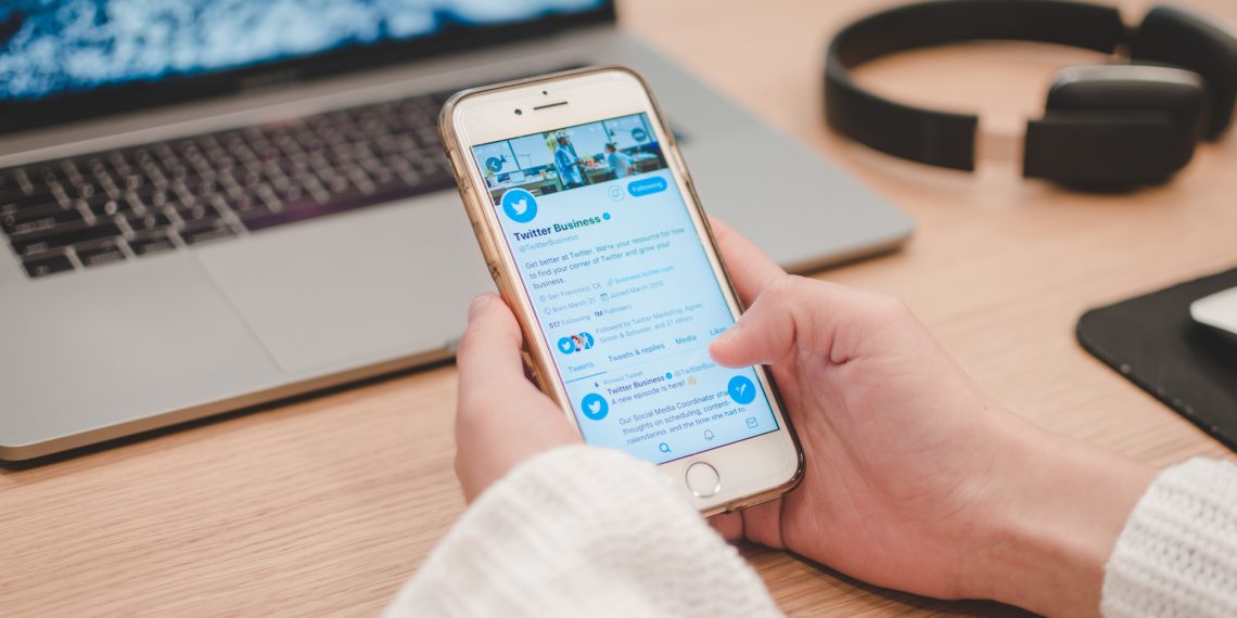 Twitter Tappaa Fleetsin, Joka oli Sen Versio Tarinoista