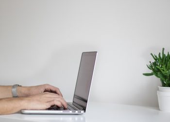 Miten teknologinen kehitys vaikuttaa kasinokokemukseen